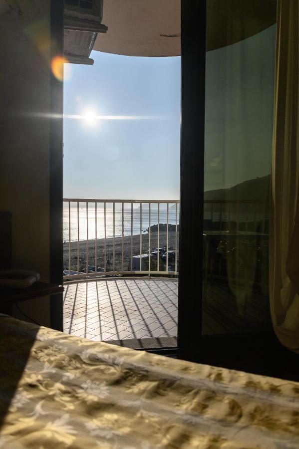 Hotel Sirenella Меле Экстерьер фото
