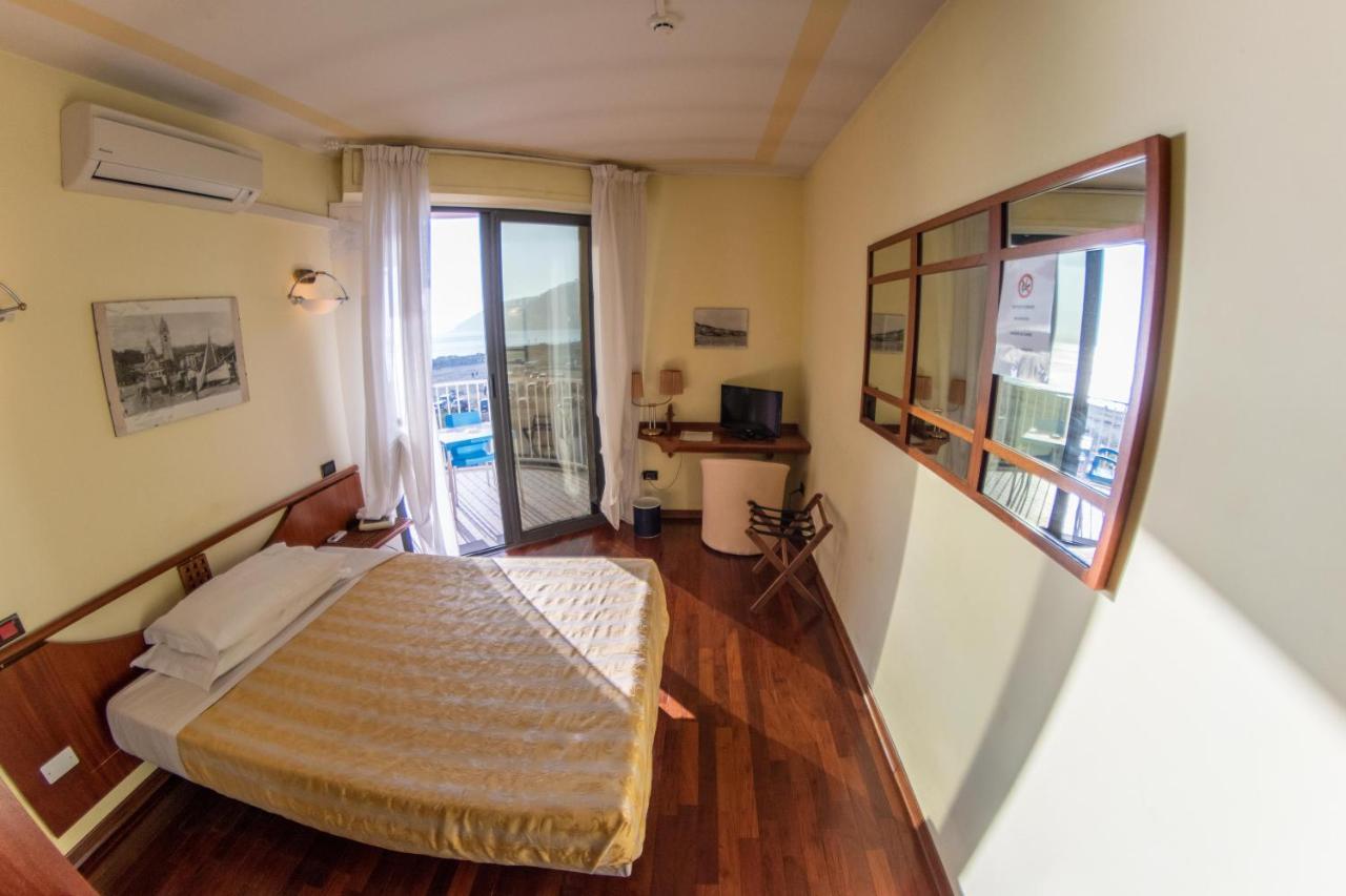 Hotel Sirenella Меле Экстерьер фото