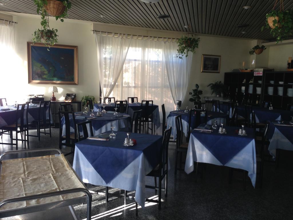 Hotel Sirenella Меле Экстерьер фото